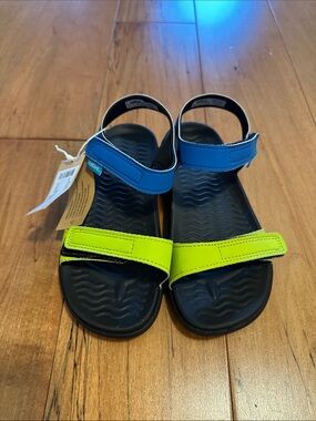 Native Kids Blue and Neon Green Velcro Sandals